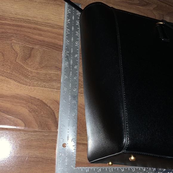 Tory Burch Robinson Leather Tote - Picture 7 of 11